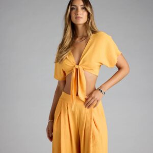 Weekend Vibes Tie-Front Crop Top