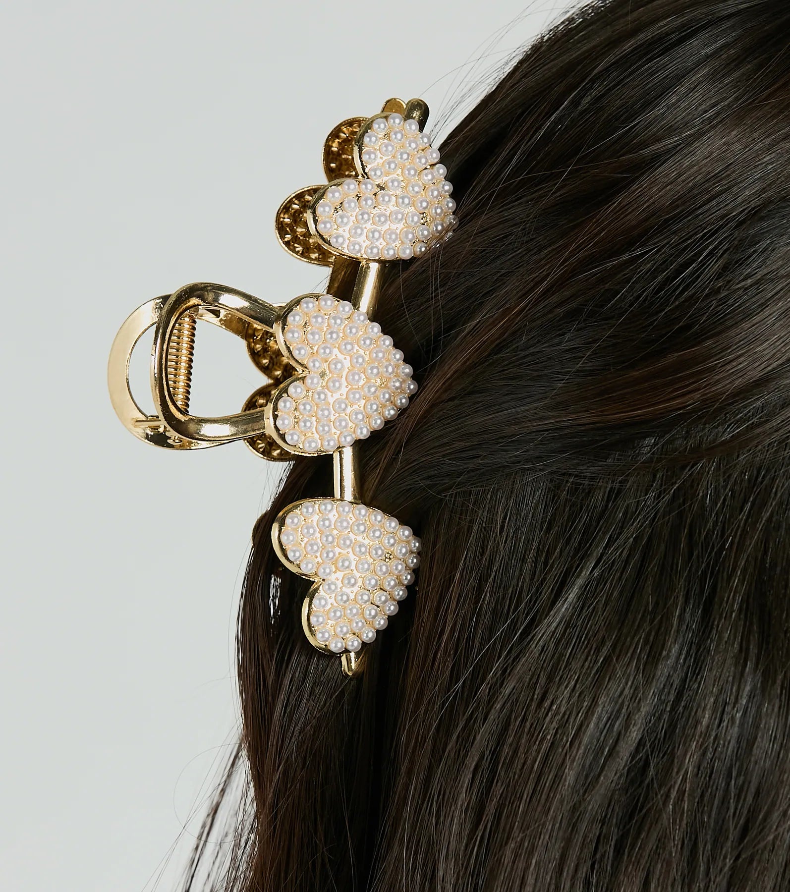 Girly-Chic Pearl Heart Hair Claw Clip - Image 2